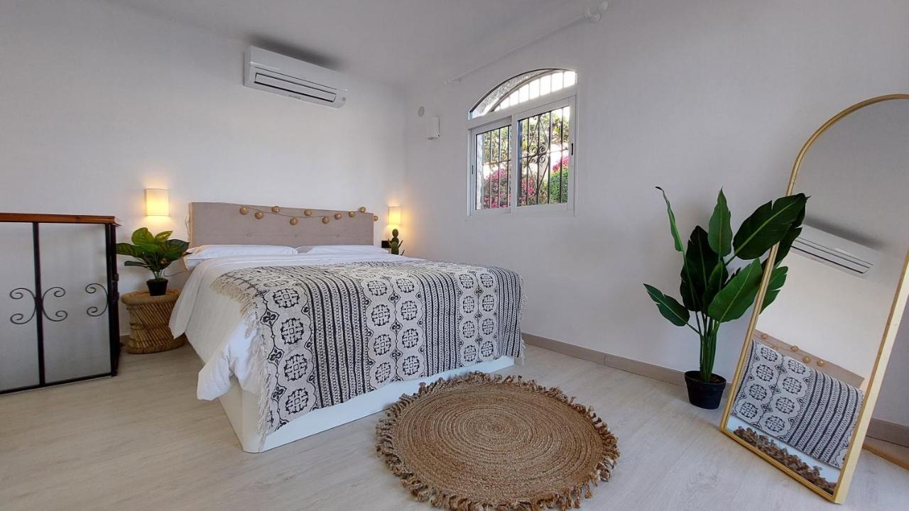 New Boho Home With Balcony, Private Garden And Communal Pool 네르하 외부 사진