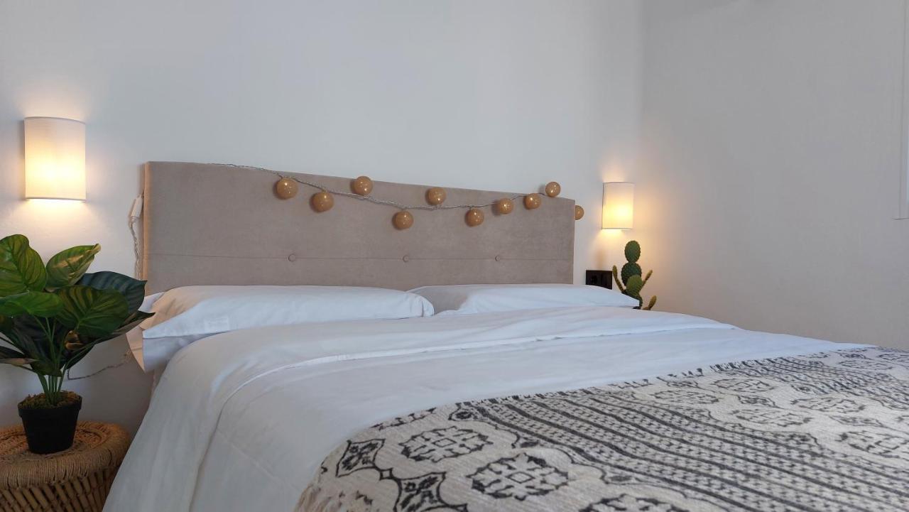 New Boho Home With Balcony, Private Garden And Communal Pool 네르하 외부 사진