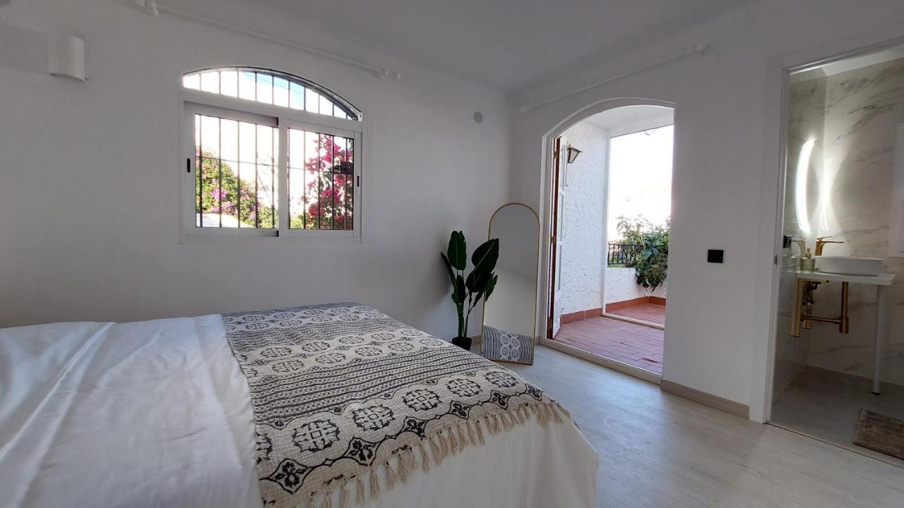New Boho Home With Balcony, Private Garden And Communal Pool 네르하 외부 사진