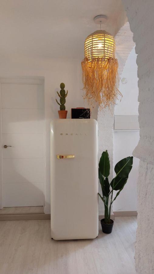New Boho Home With Balcony, Private Garden And Communal Pool 네르하 외부 사진