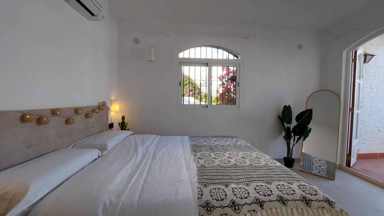 New Boho Home With Balcony, Private Garden And Communal Pool 네르하 외부 사진