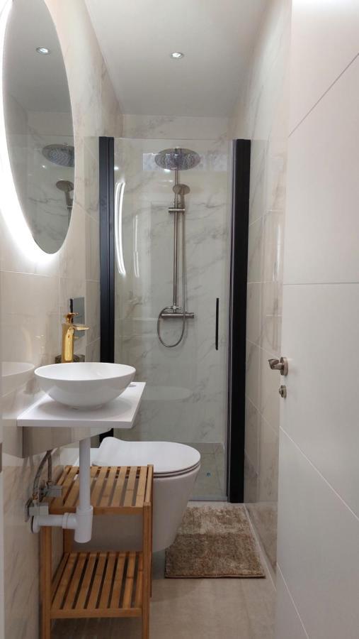 New Boho Home With Balcony, Private Garden And Communal Pool 네르하 외부 사진
